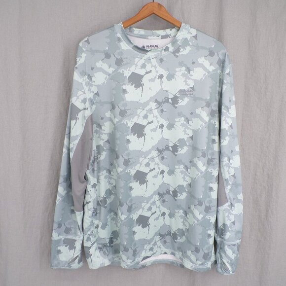 Alaskan Hardgear Other - Alaskan Hardgear Fishing Men's M Camo Long Sleeve Lightweight Crewneck Shirt
